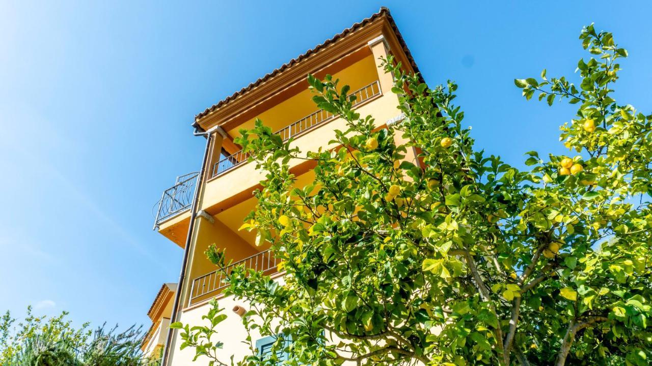 Appartamenti Dodi Lt - Pms Casevacanze Budoni Exterior foto